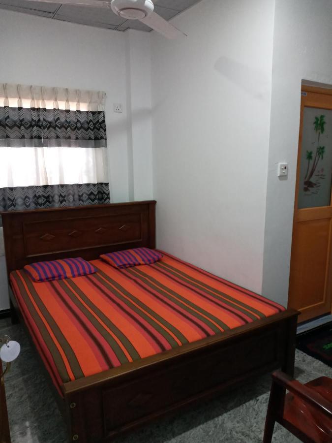 David Villa Anuradhapura Exteriör bild